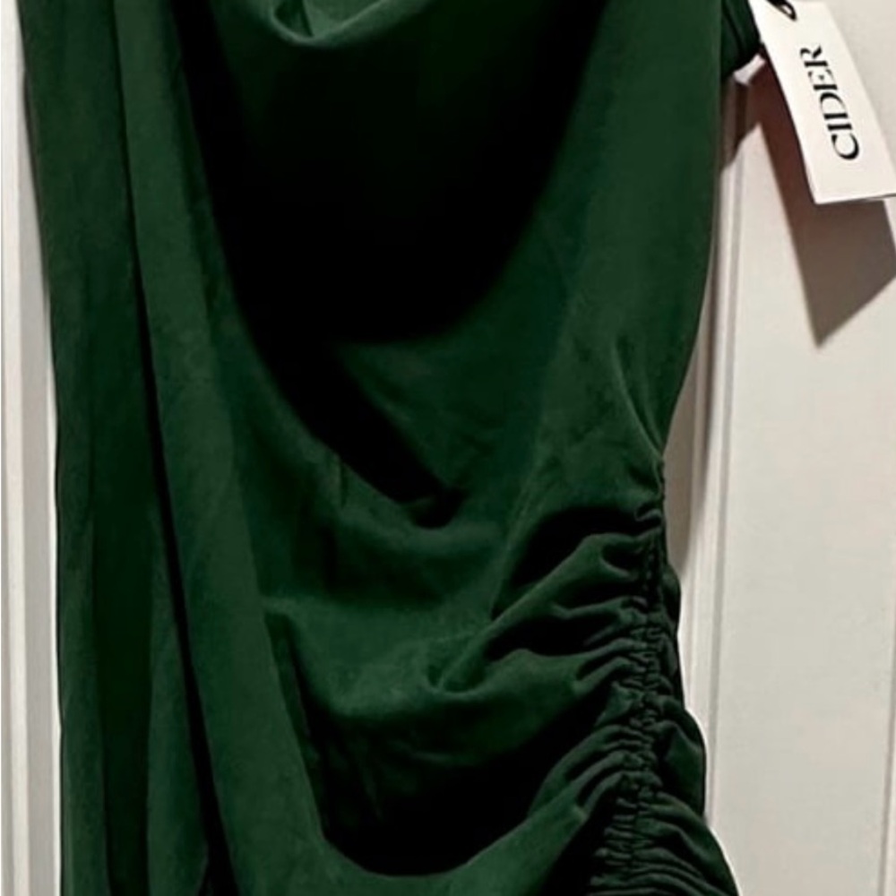Cider Deep Green Ruched Scarf